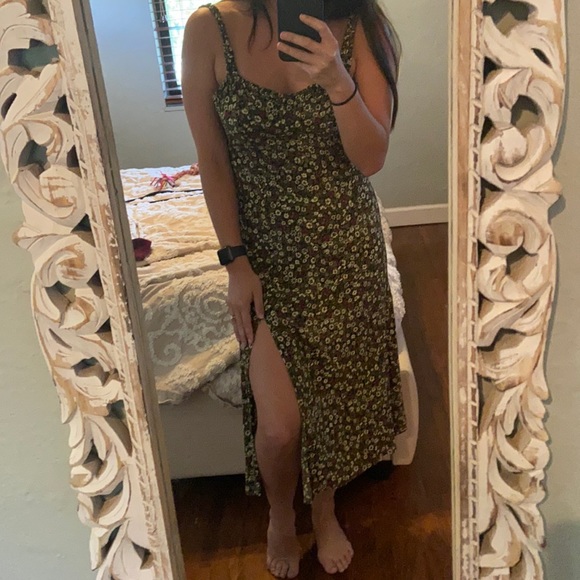 Zara Dresses & Skirts - Zara floral print Midi dress